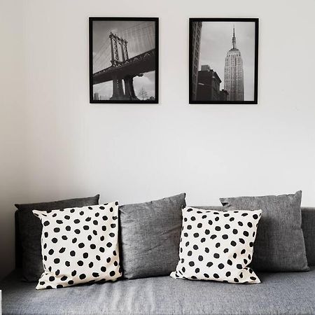 City Center - 3 Rooms - New Building - Private Parking Place - Garage Βρότσλαβ Εξωτερικό φωτογραφία