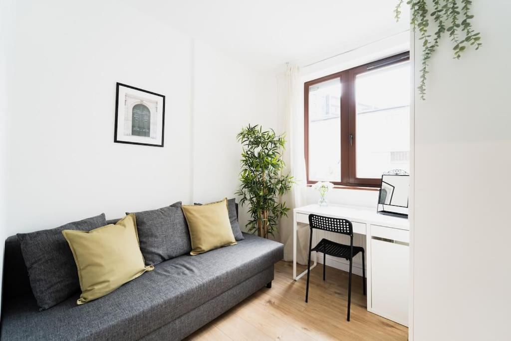 City Center - 3 Rooms - New Building - Private Parking Place - Garage Βρότσλαβ Εξωτερικό φωτογραφία