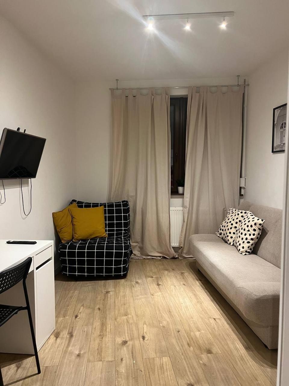 City Center - 3 Rooms - New Building - Private Parking Place - Garage Βρότσλαβ Εξωτερικό φωτογραφία